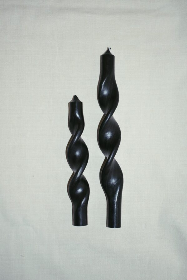 Twisted candle | black