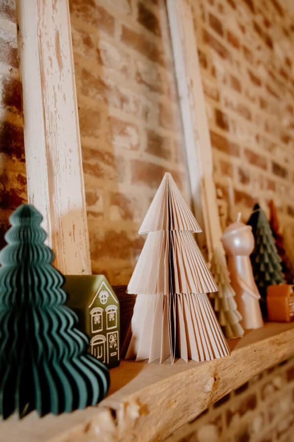 Papieren kerstboompje groen | 15 cm - Afbeelding 2